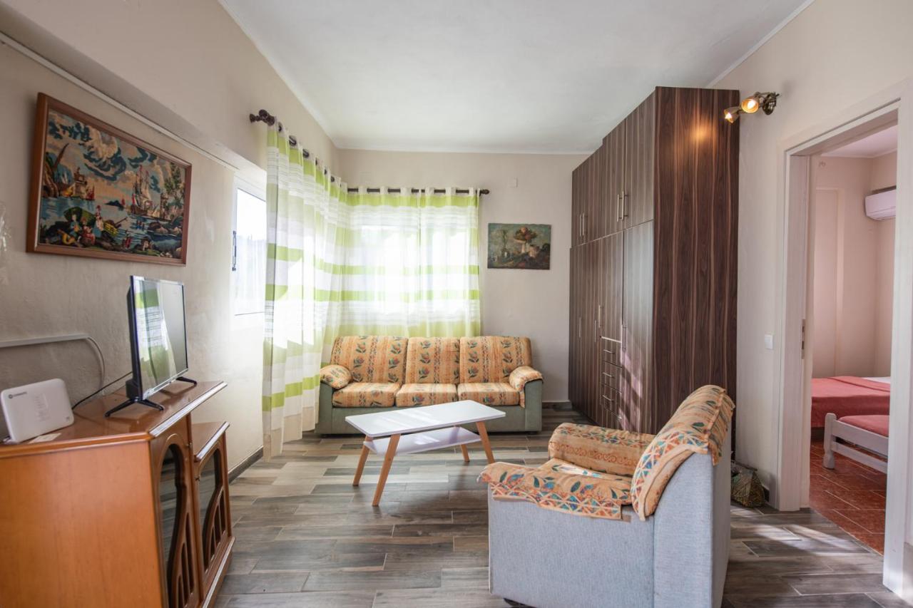 Вілла Stelios Stone House Sinarades Kouramades Екстер'єр фото